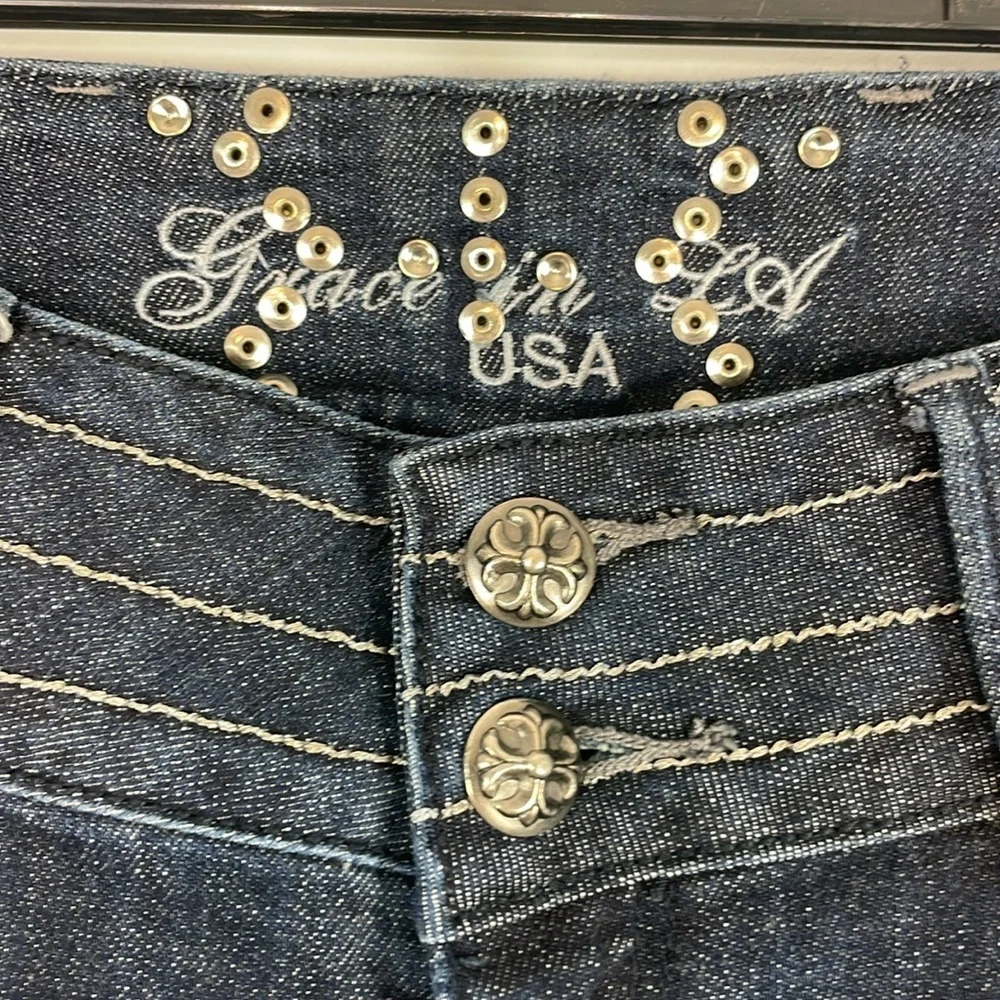 Grace in LA Low Rise Embellished Waisted Jeans. Waist Size 30. Size 11.